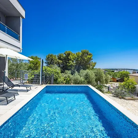 Pura Vida With Sea View Villa Pula