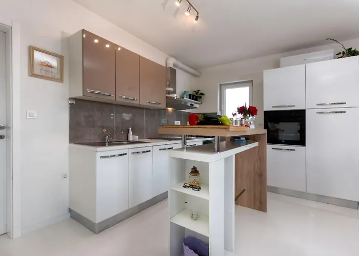 Pura Vida With Sea View Vila Pula