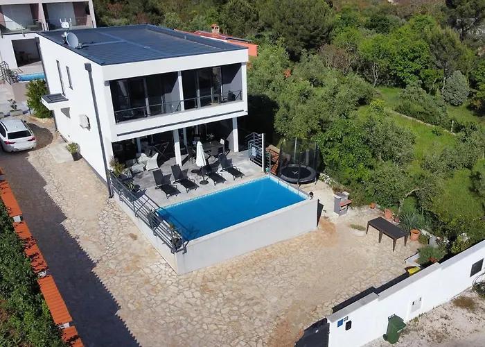 Vila Pura Vida With Sea View Pula